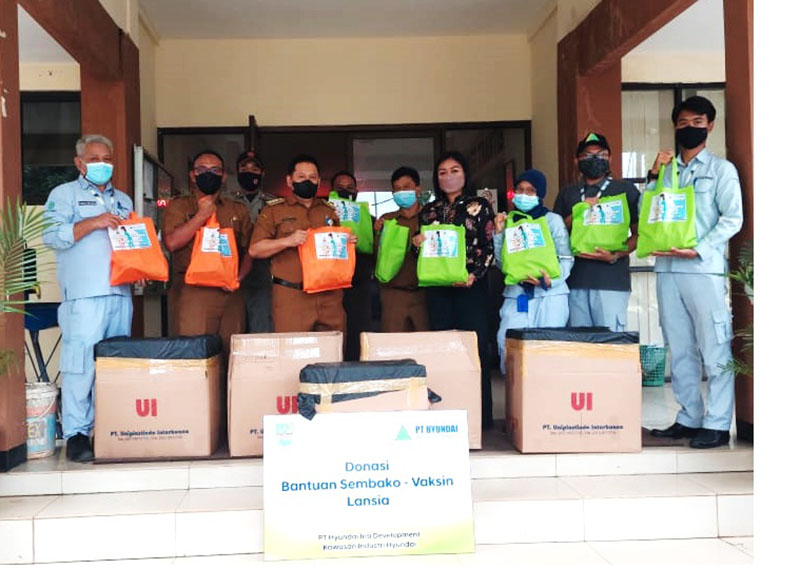 Pemberian Bantuan Paket Sembako 
